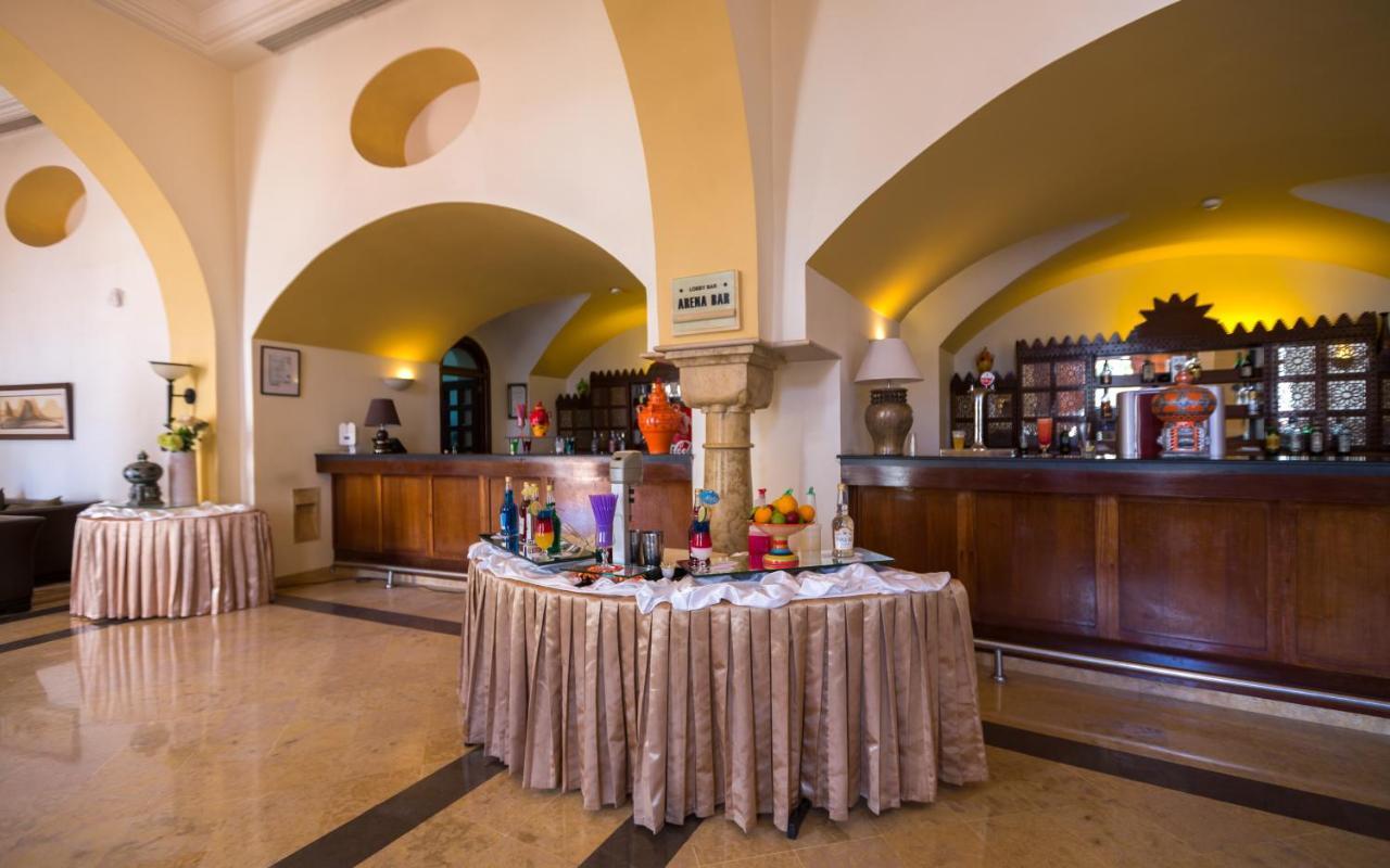 Medina Solaria And Thalasso Hammamet Buitenkant foto The bar at the hotel