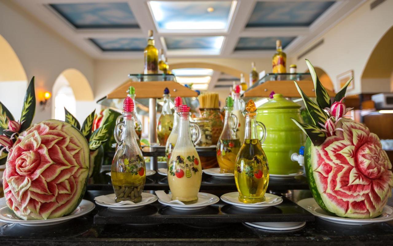Medina Solaria And Thalasso Hammamet Buitenkant foto A selection of liqueurs